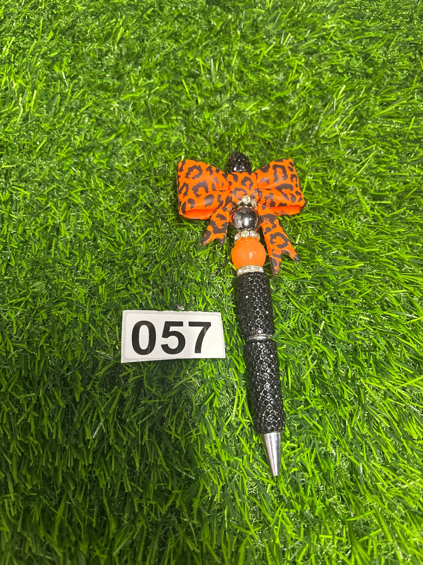 057 Pre made pen
