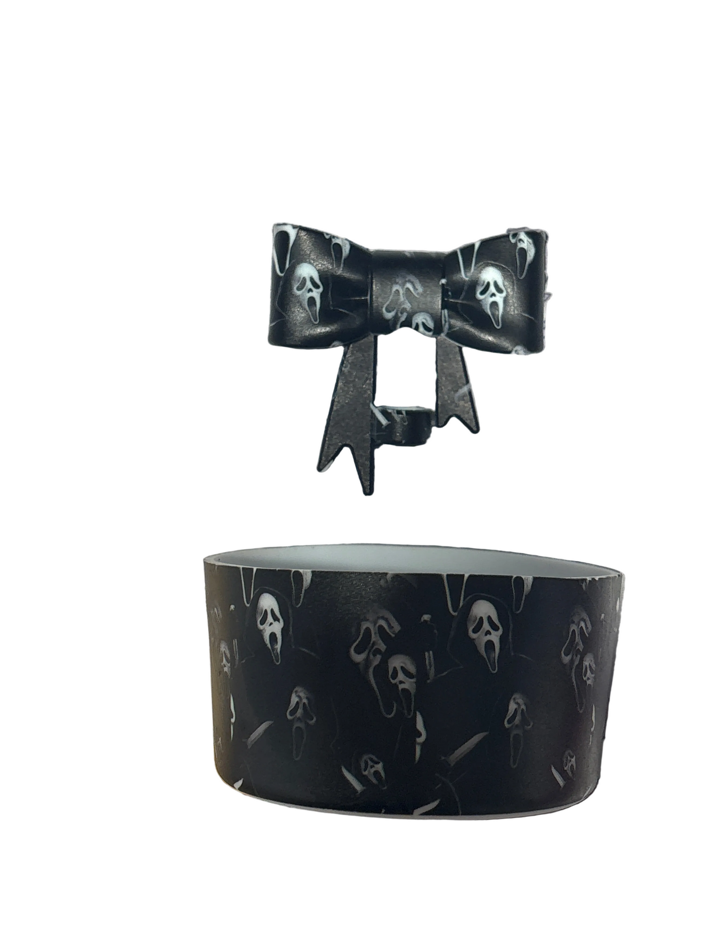 Black ghost face straw topper and boot set. Pen not included.