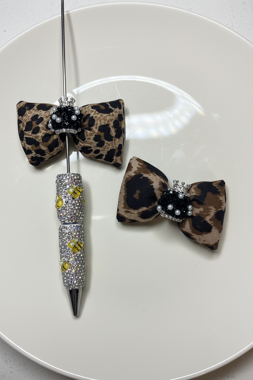 (Black) Random Leopard Bow