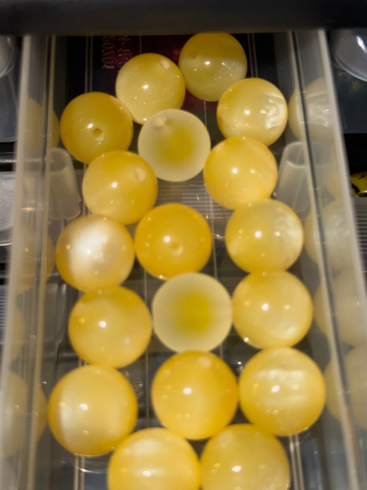 Yellow acrylic bead #195