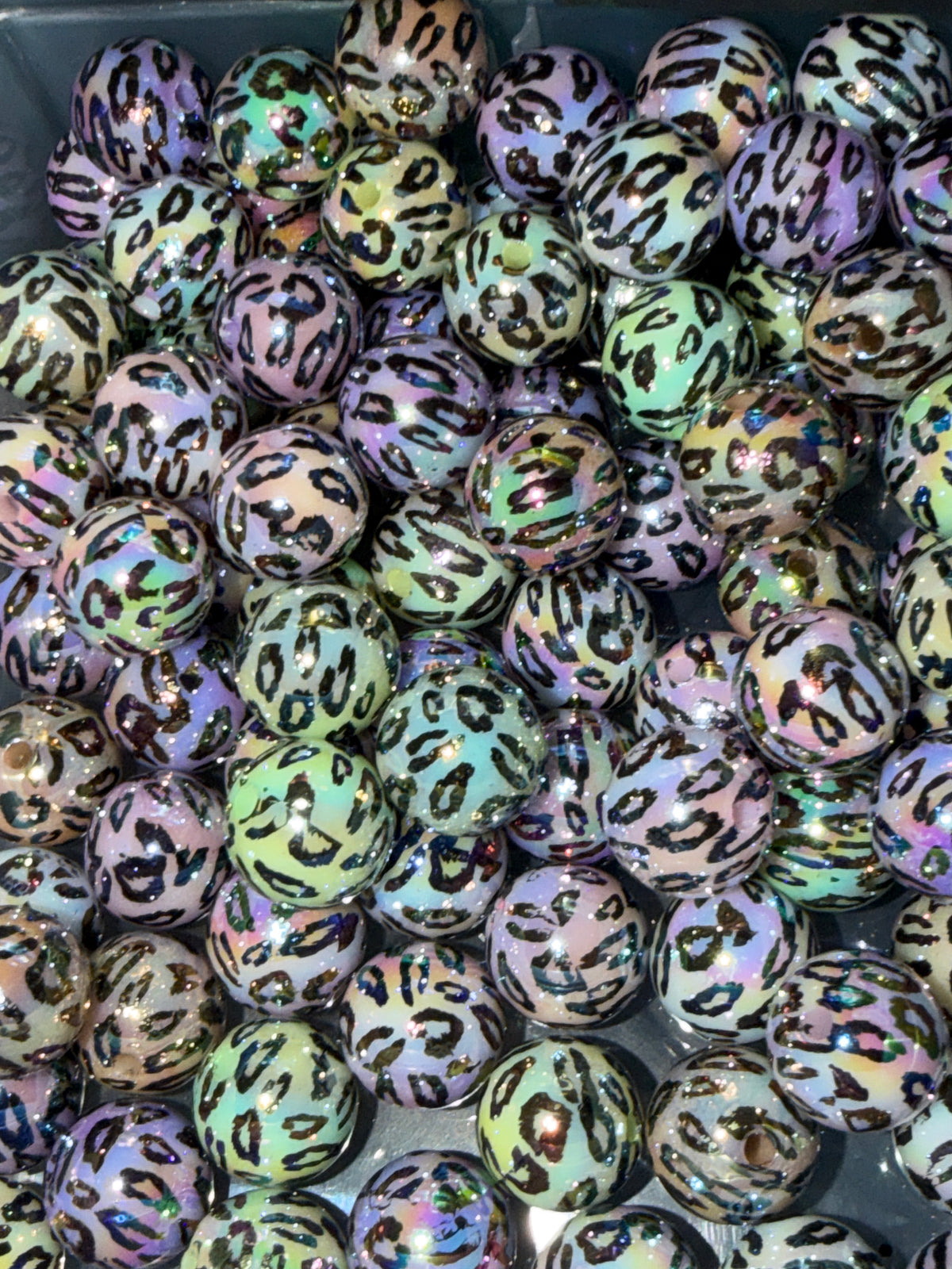 Random pick leopard print colorful 16mm acrylic bead #223