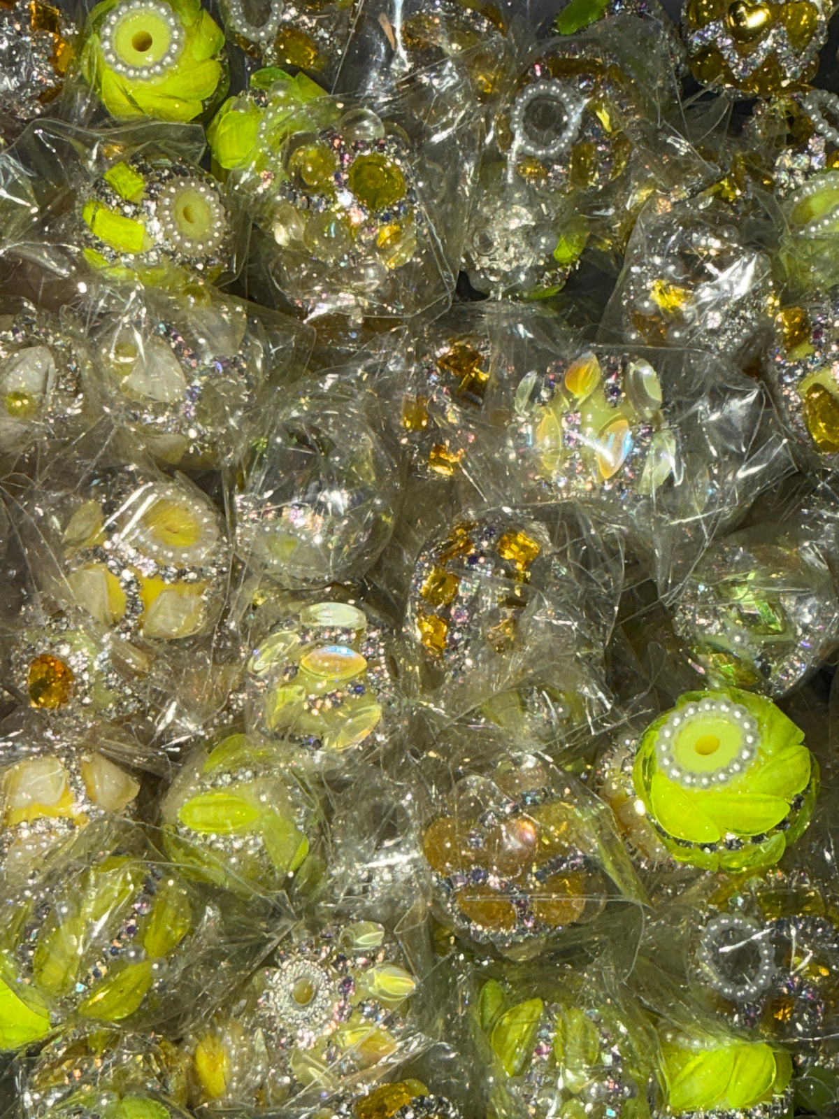 (Random pick )Yellow fancy bead #298