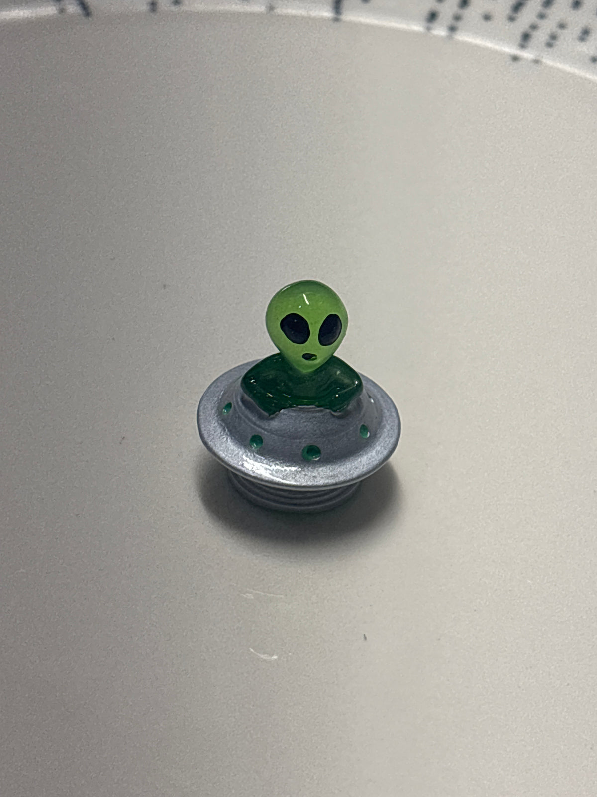 Alien figure & spaceship #14