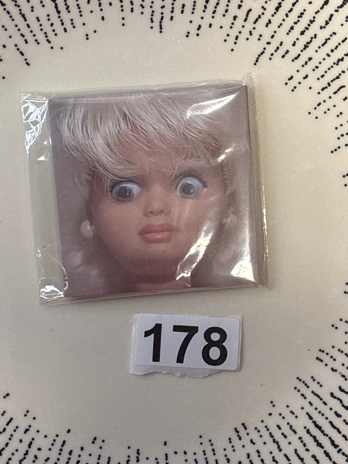 ( 178) Barbie sticky note