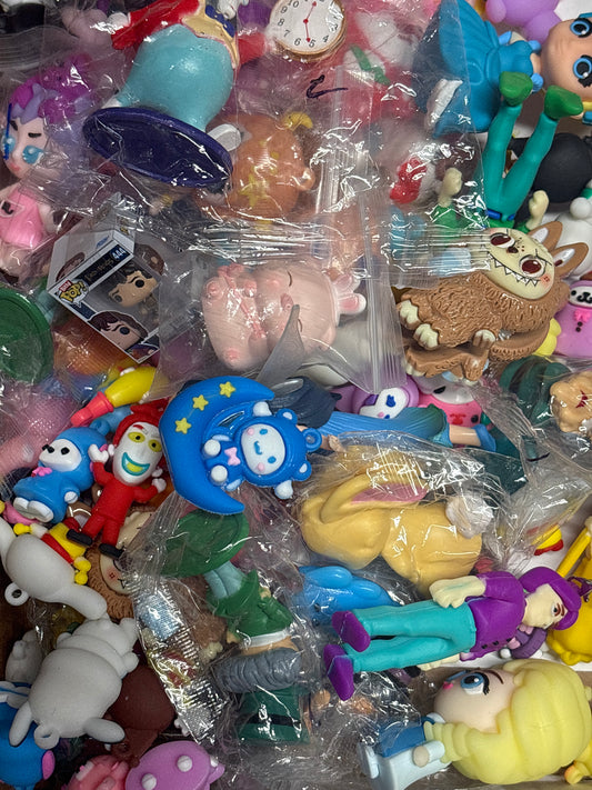 (Destash) Mystery Random Figure – $1 Each