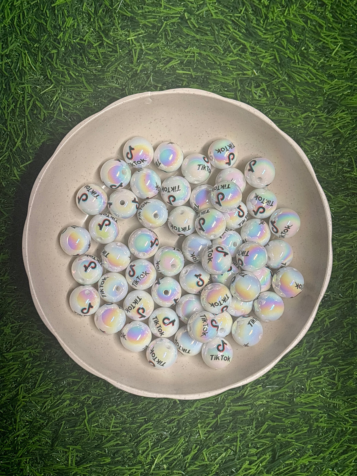TikTok acrylic 16 mm bead