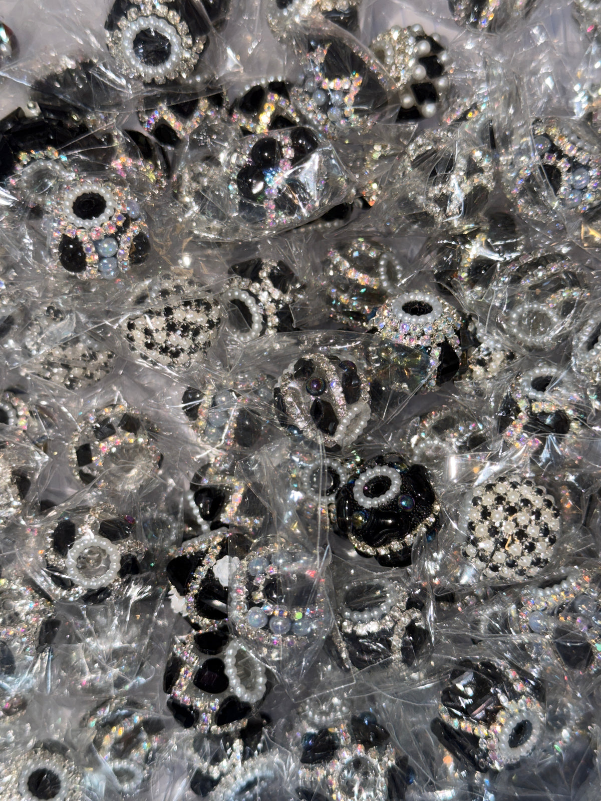 (Random pick )Black fancy bead #292