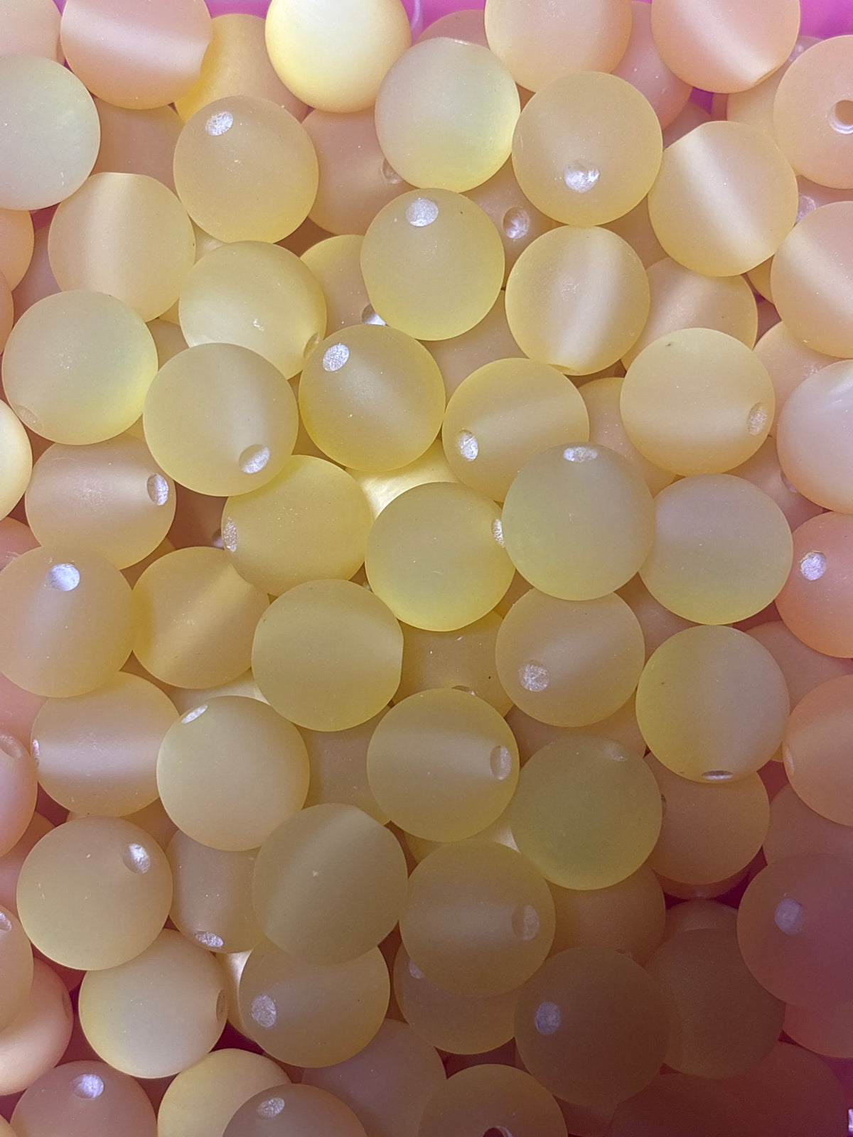 Matt yellow acrylic 16 mm bead #46)