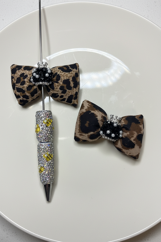 (Black) Random Leopard Bow