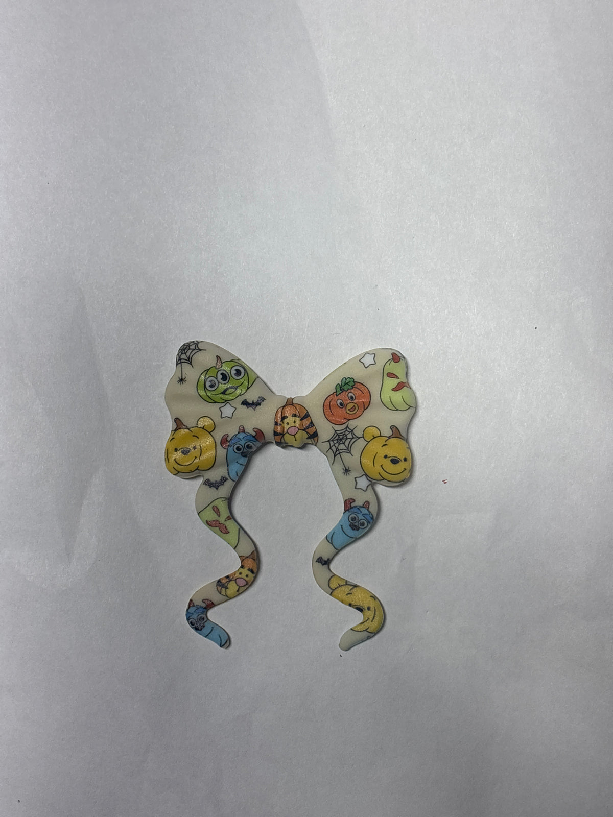 Halloween Pooh crew flat silicone bow 134