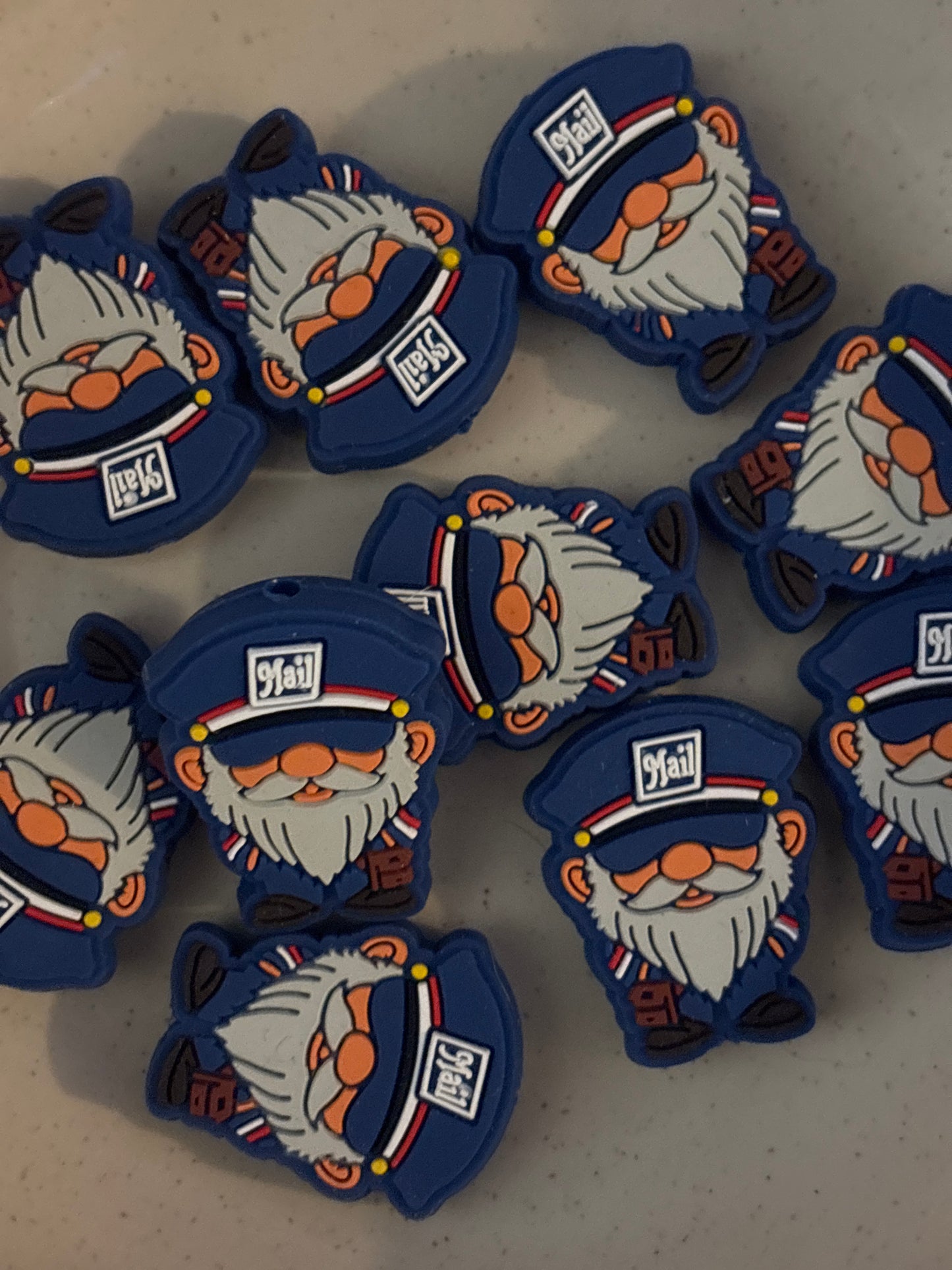 Blue mail knome