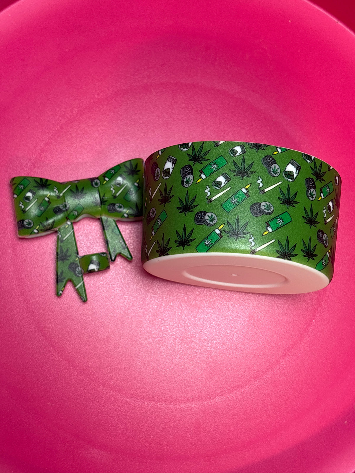 Happy plant topper and boot set. Pen not included.