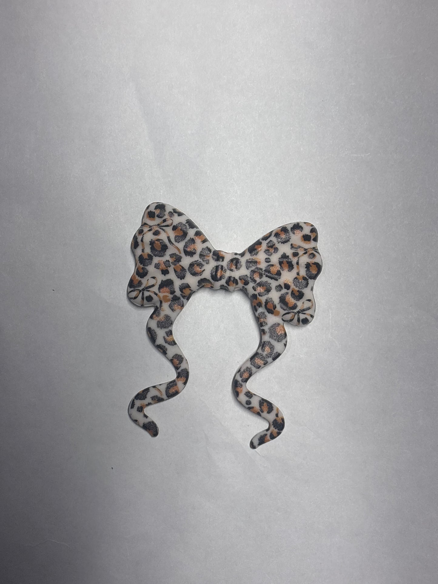 Brown cheetah  flat silicone bow