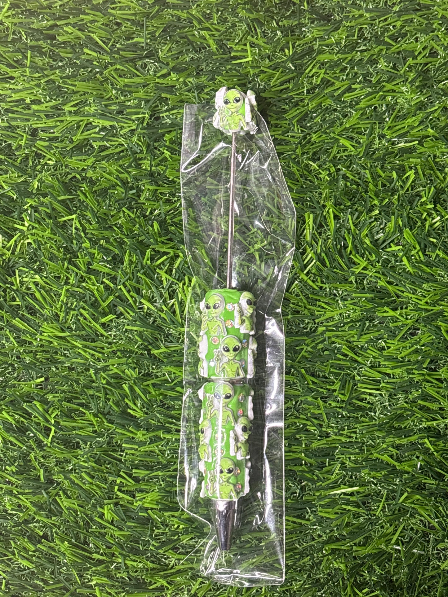 Alien beadable pen