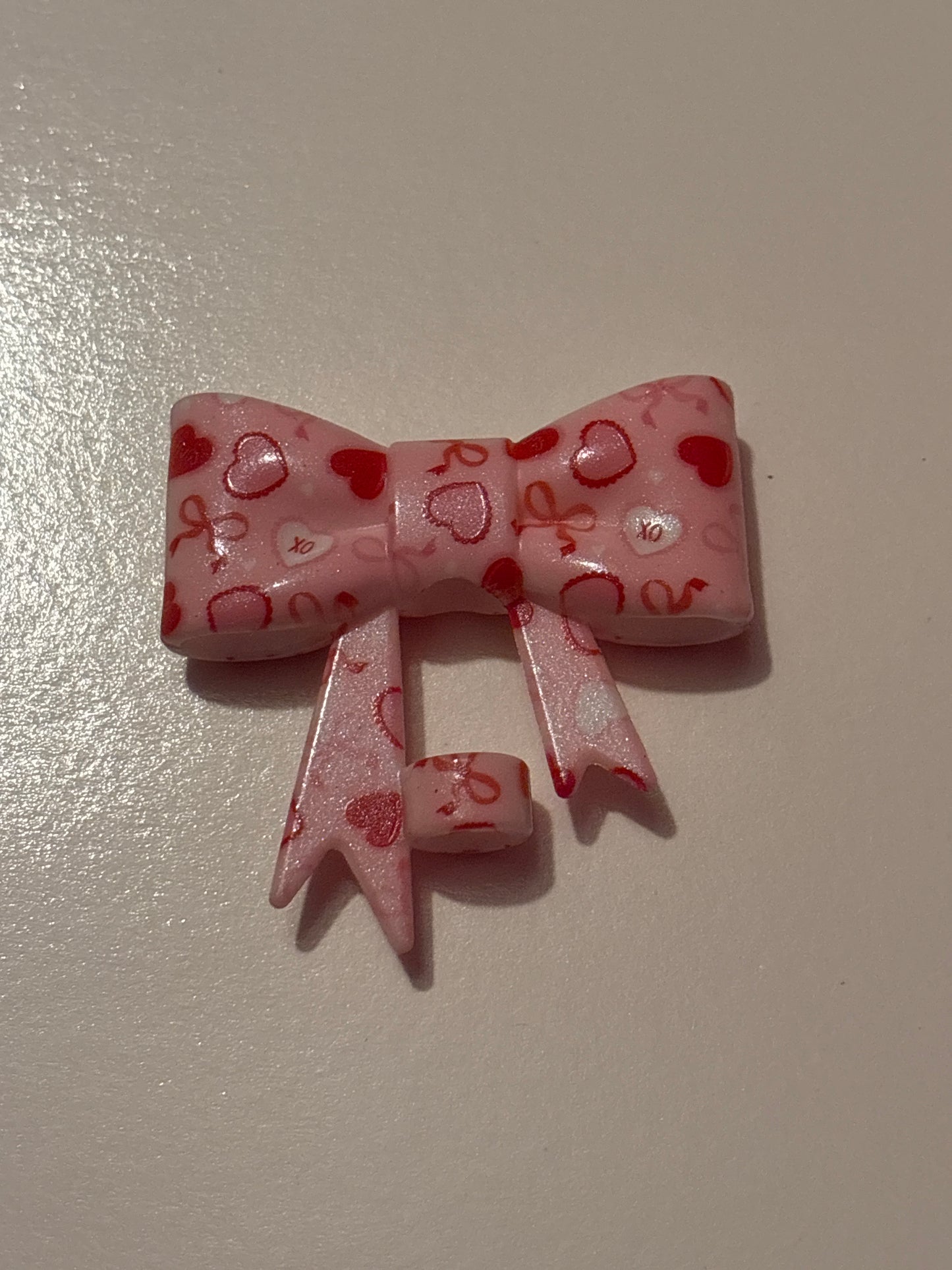 Pink/ red hearts straw topper silicone bow