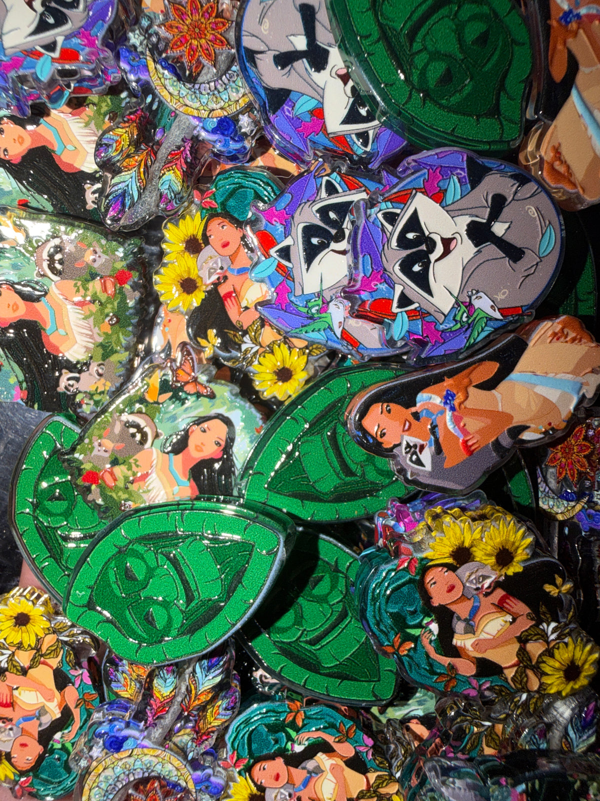Random pick pocahontas arylic focal #274