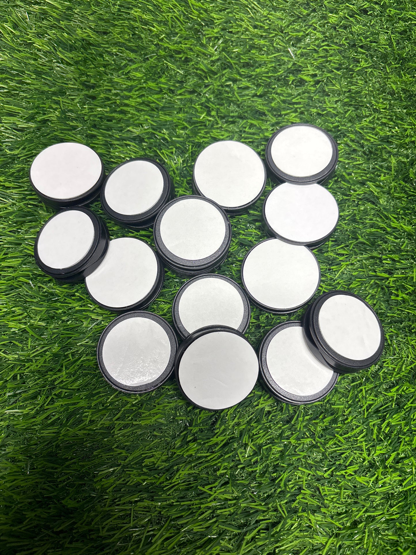 Black pop socket