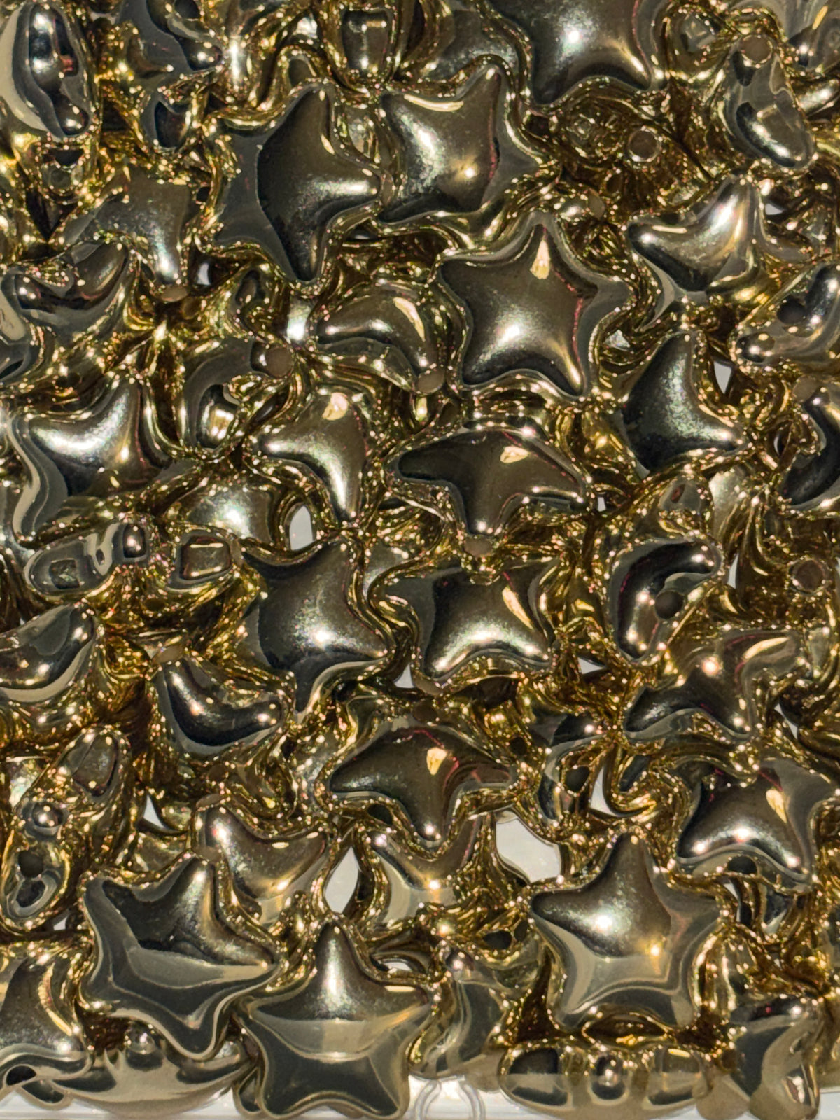 Gold star acrylic bead #41