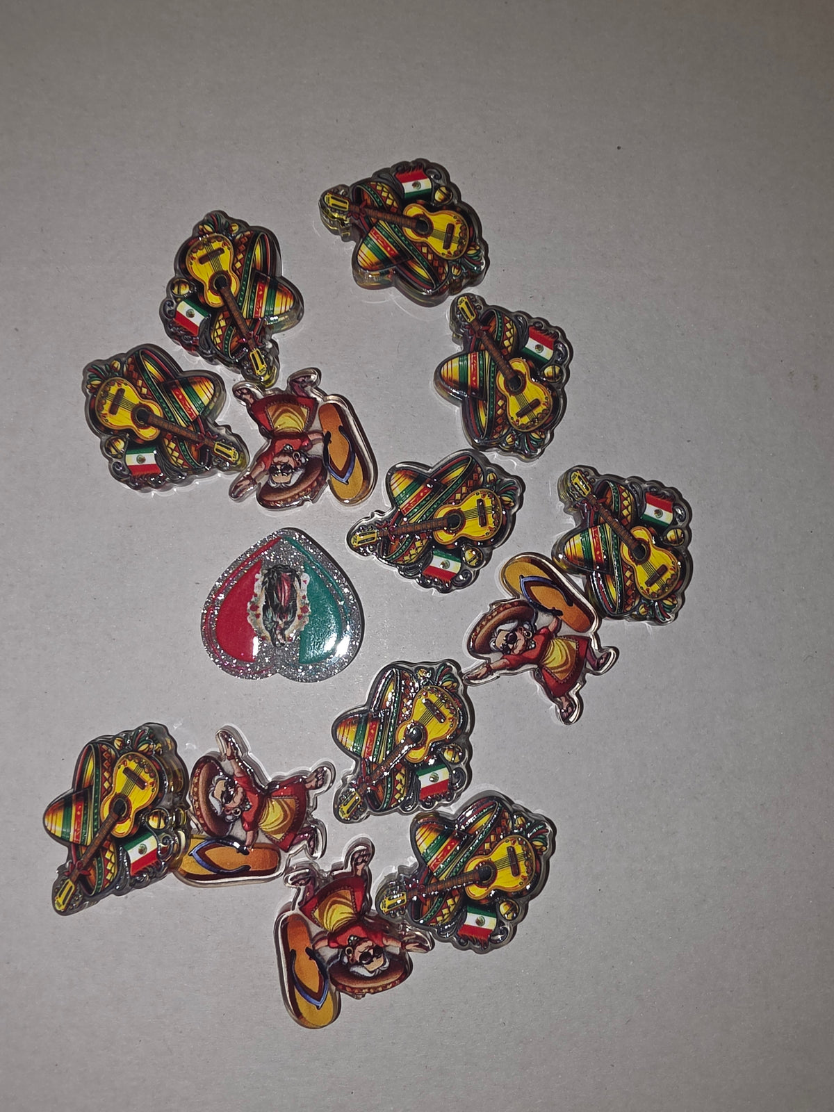 (Random pick) mexican acrylic focal #203