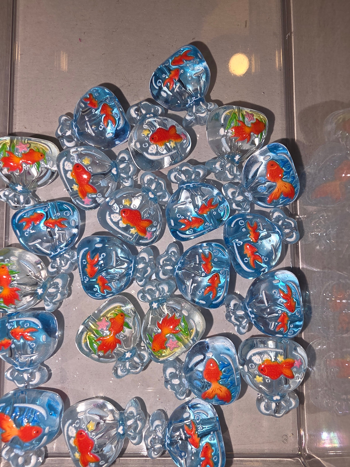 Fish  acrylic  bead #186