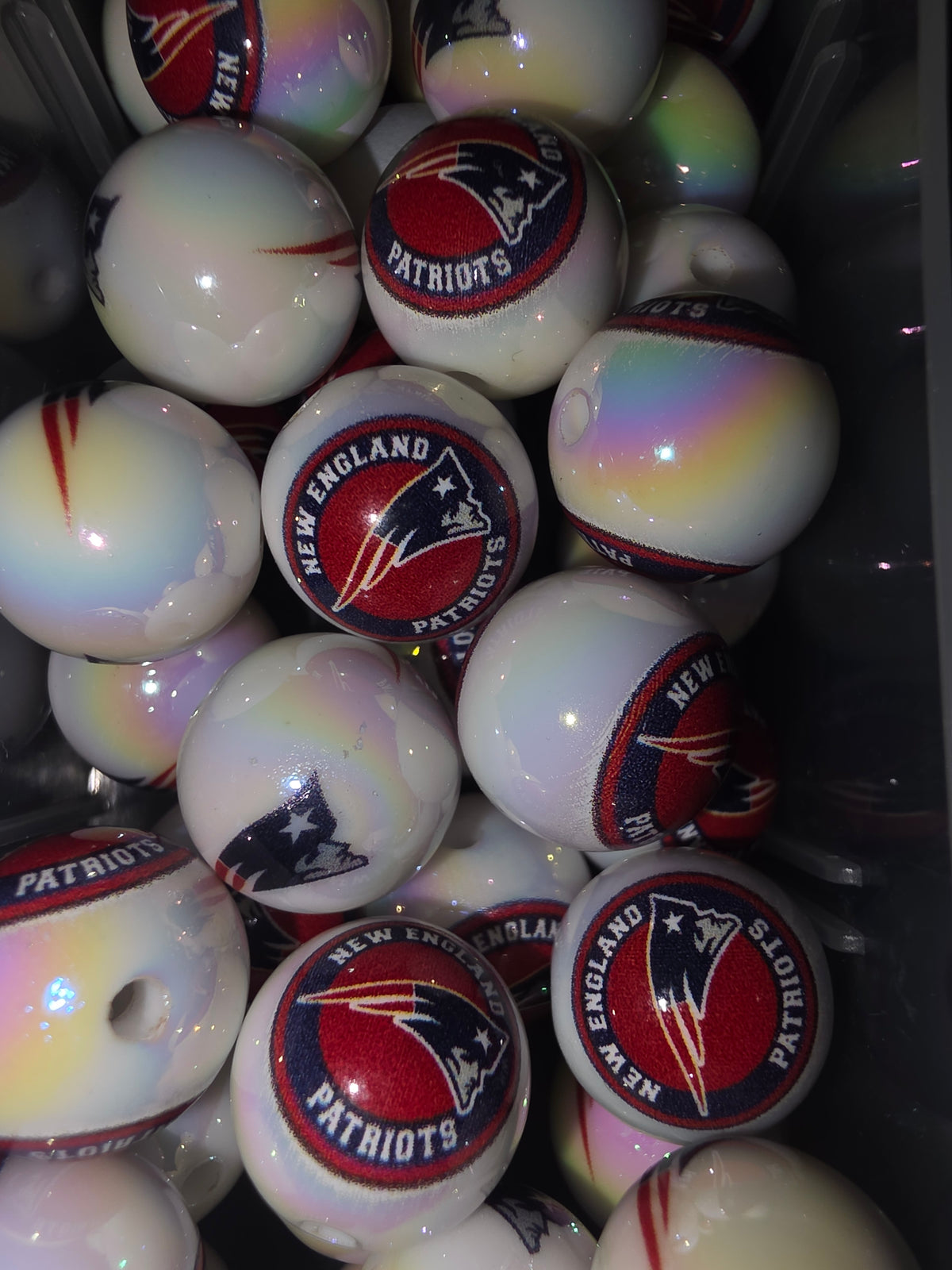 Random pick new england Patriots 16mm acrylic bead #174