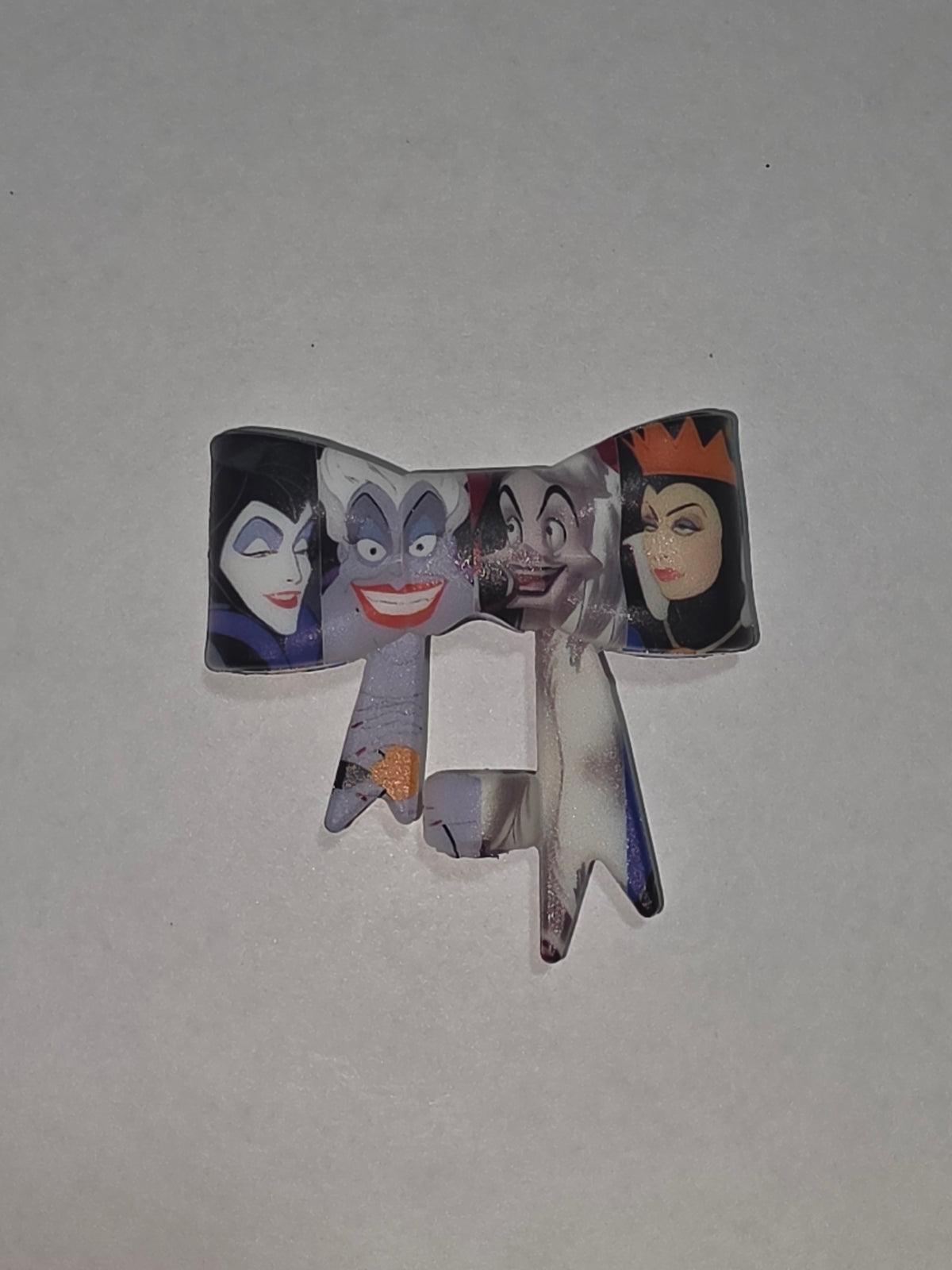 Villains straw topper bow #87
